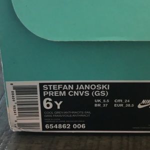 Nike SB Stefan Janoski Shoes 6Y